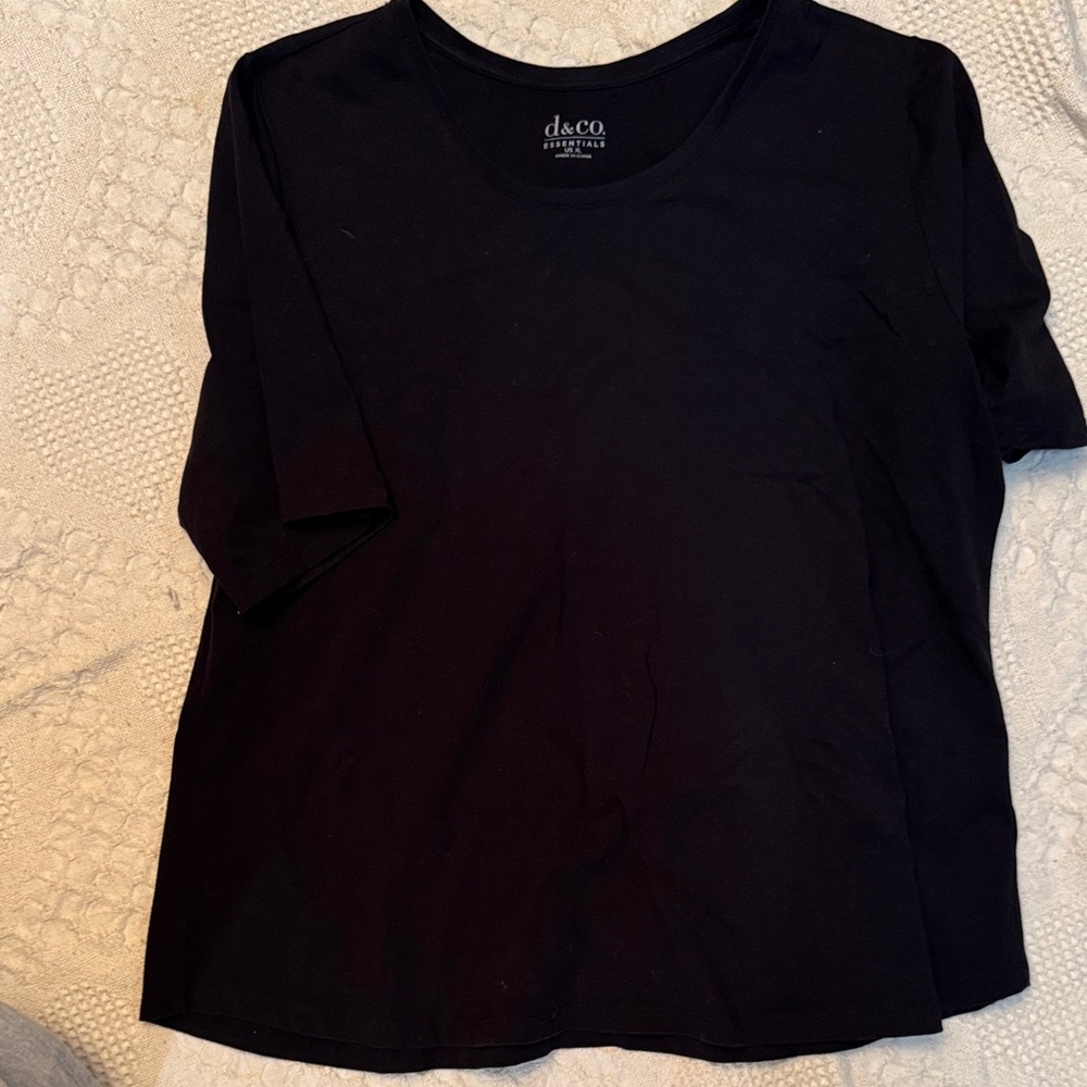 Denim&Co Elegant Black Short Sleeve Top
